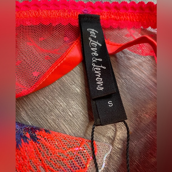 NWT Love & Lemons Magenta lingerie Set!💖 36B Bra, Small Garter and XS thong💜 - Picture 14 of 14